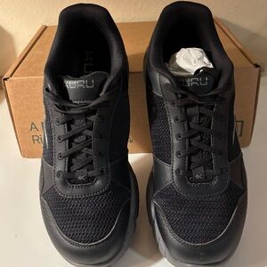 Kuru Men's Size 10.5W Quantum 2.0 BNIB